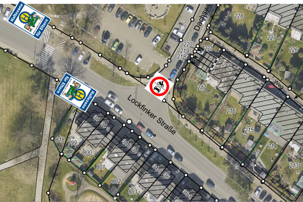 Schulstraße: Beschilderung Dachsweg / Lockfinker Straße
